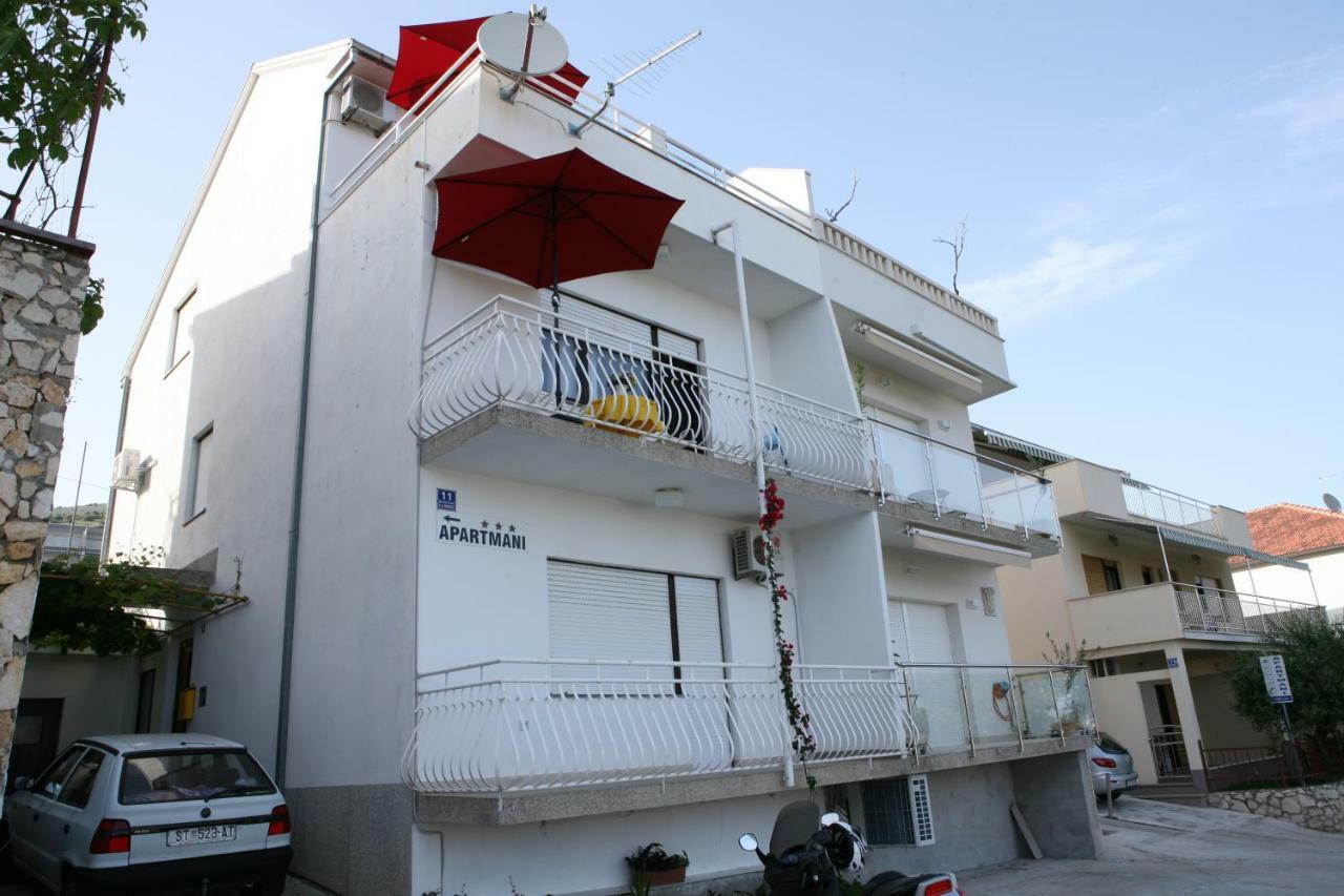 Rooms And Apartments Kurtovic Donji Seget Exterior foto